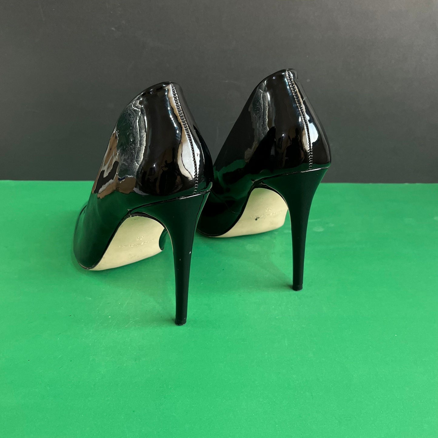 Miss KG | Eur 38