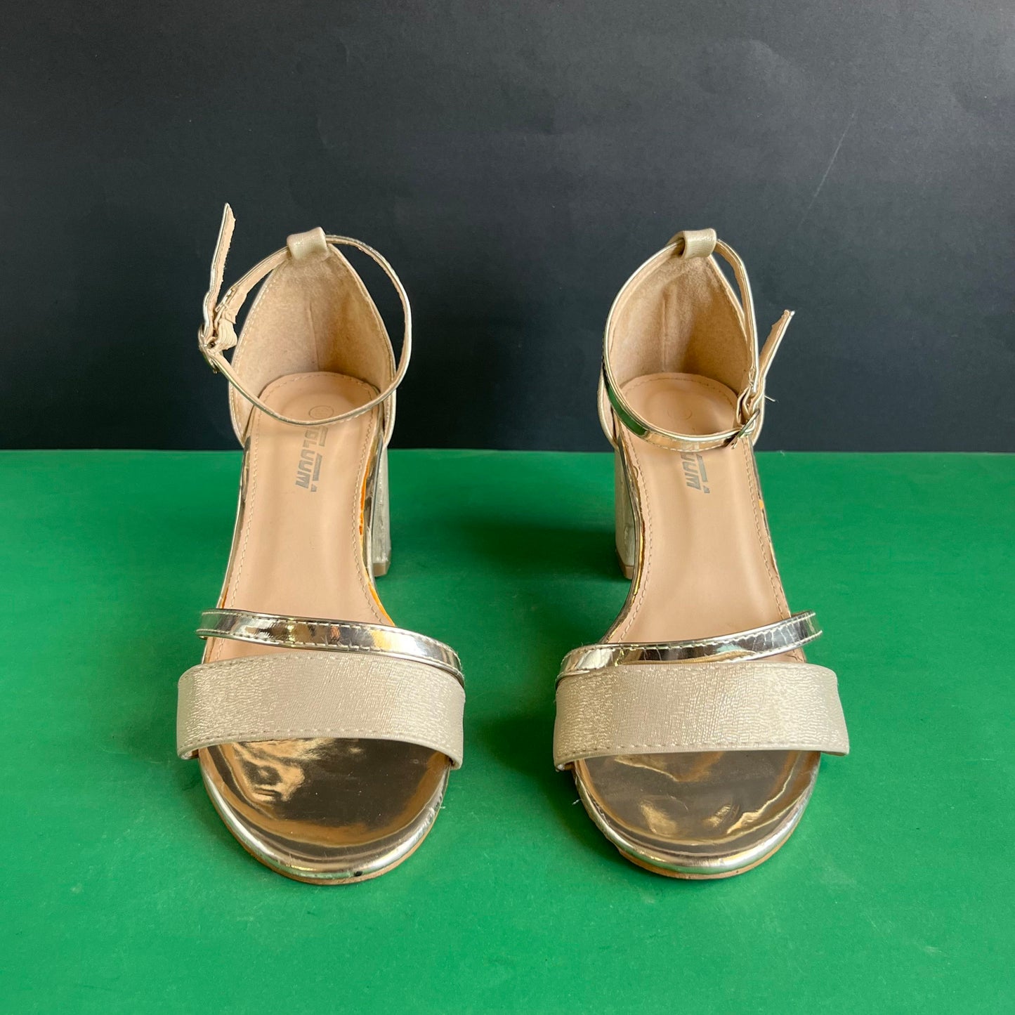 ADLUUM | Eur 38
