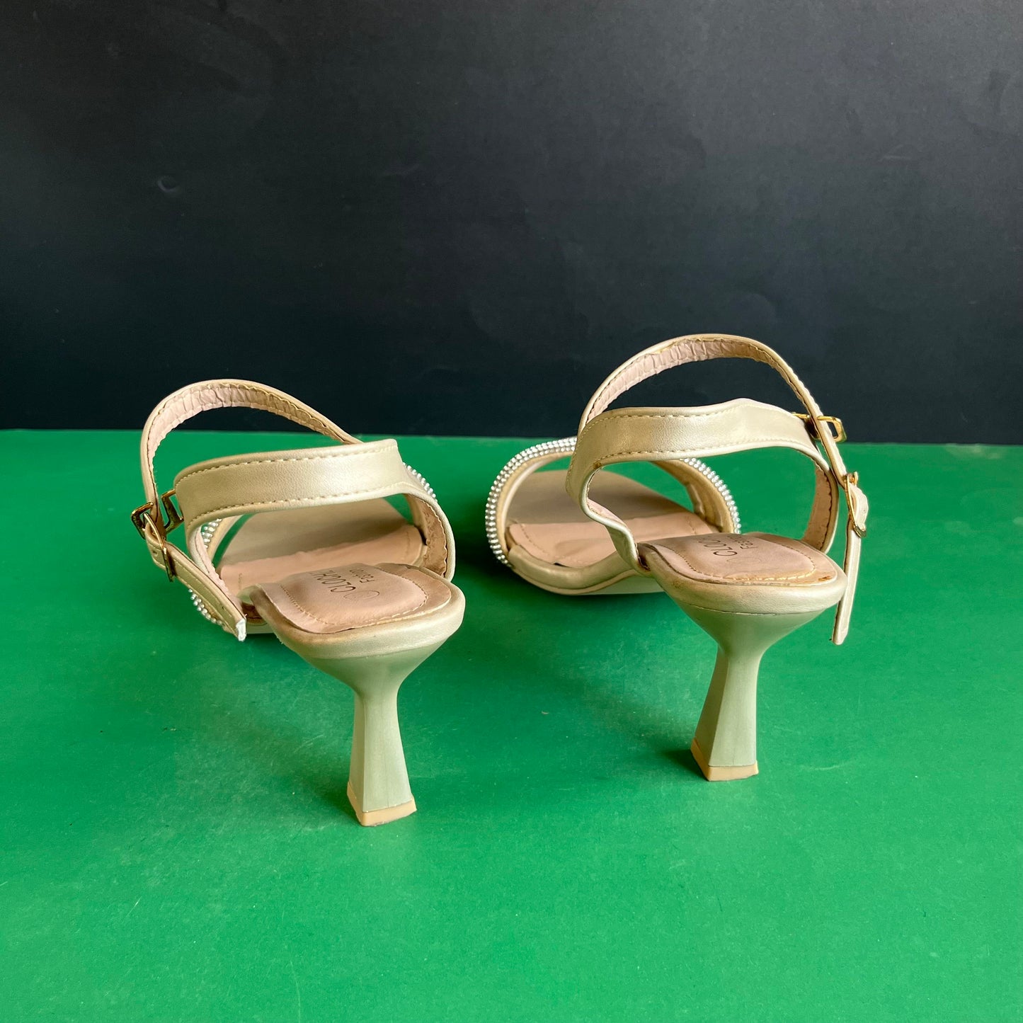 CLOCHE | Eur 38