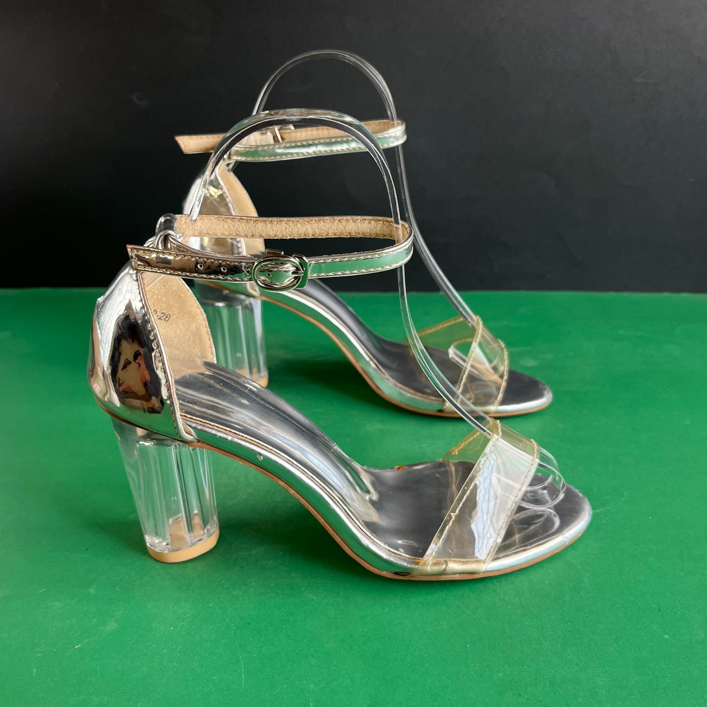 Flamingo steps | Eur 36