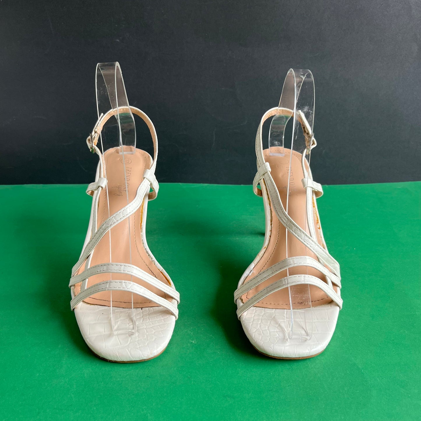 TREND ONE young | Eur 37