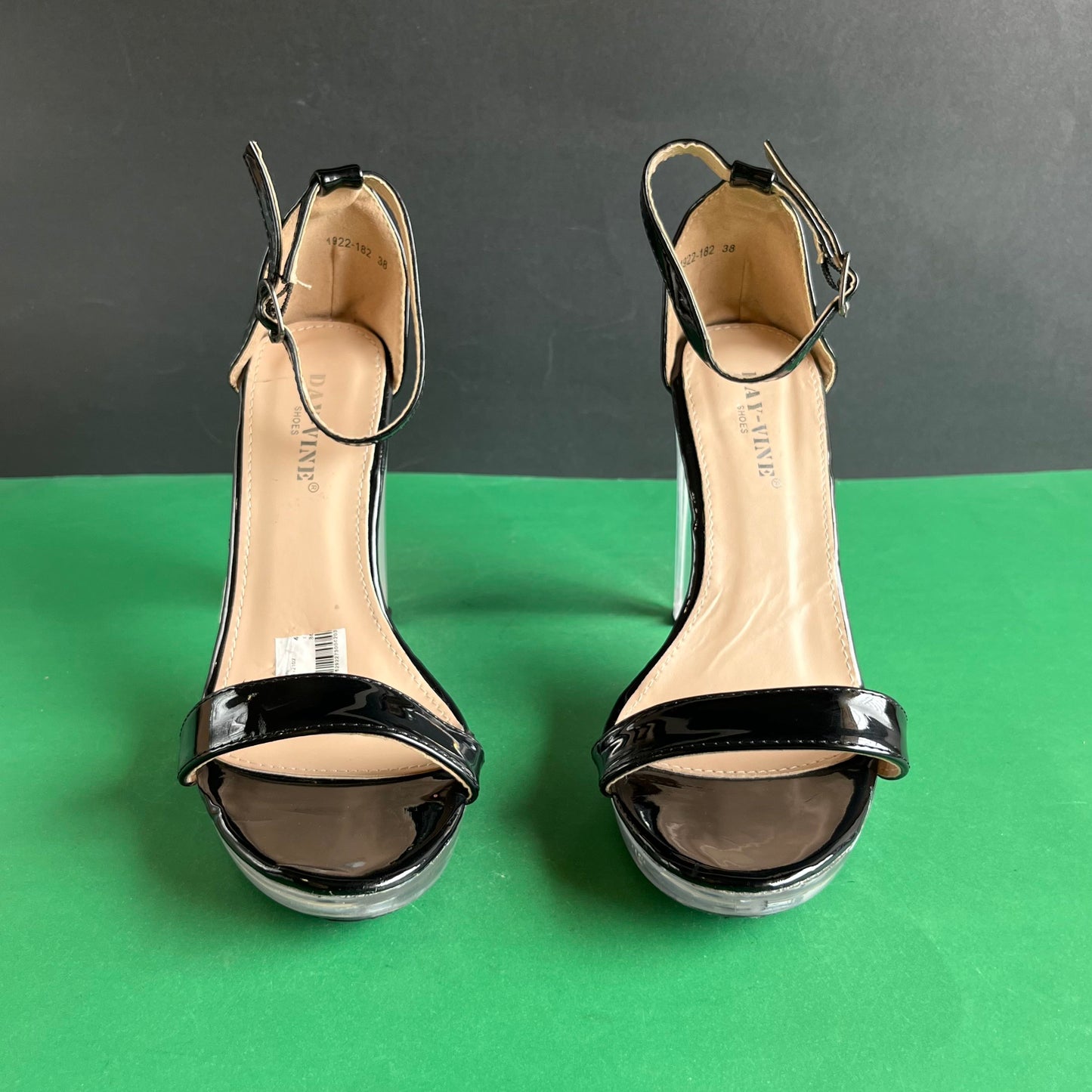 DAY-VINE | Eur 38