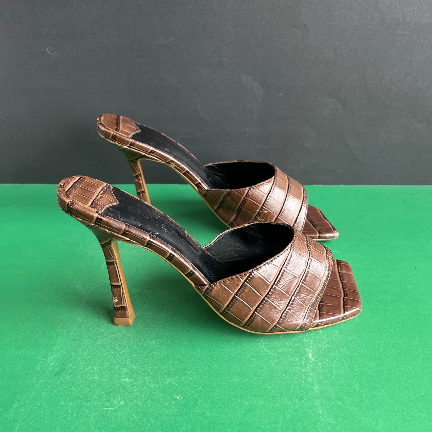 Tony Bianco | Eur 37