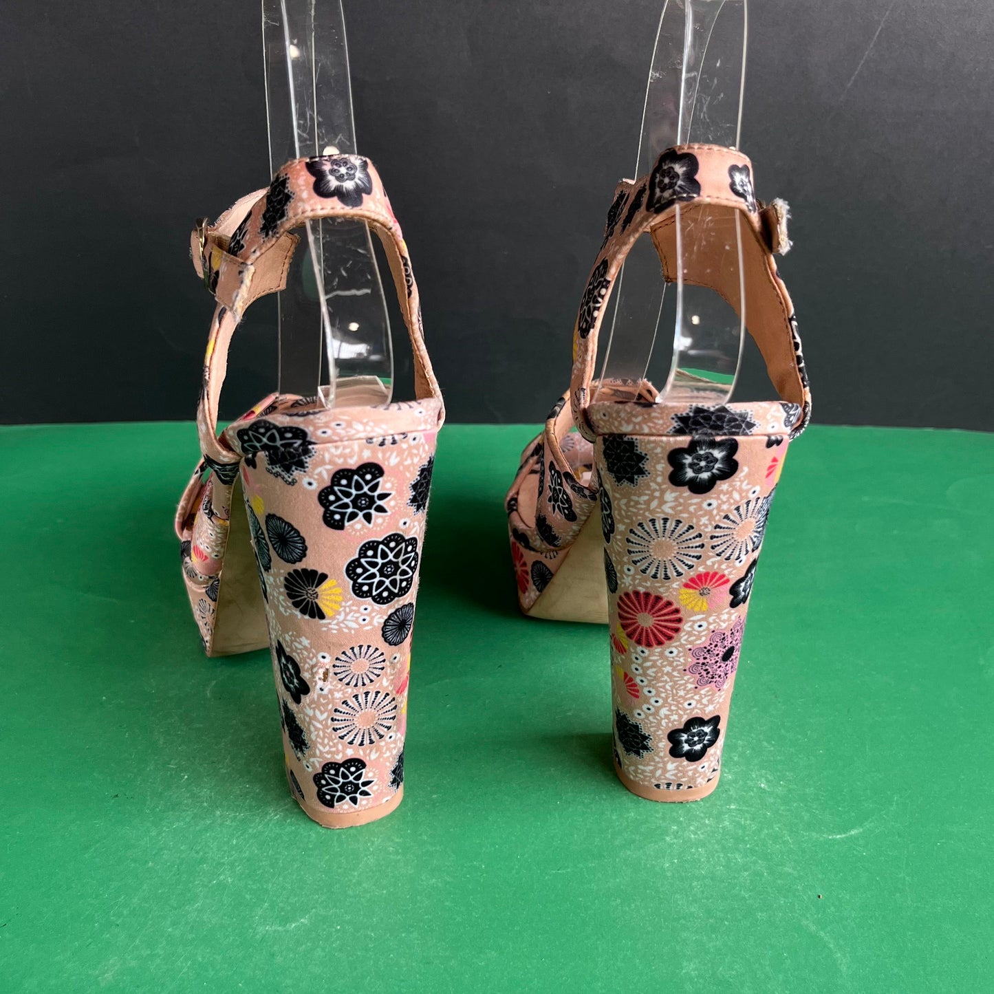 River Island | Eur 37