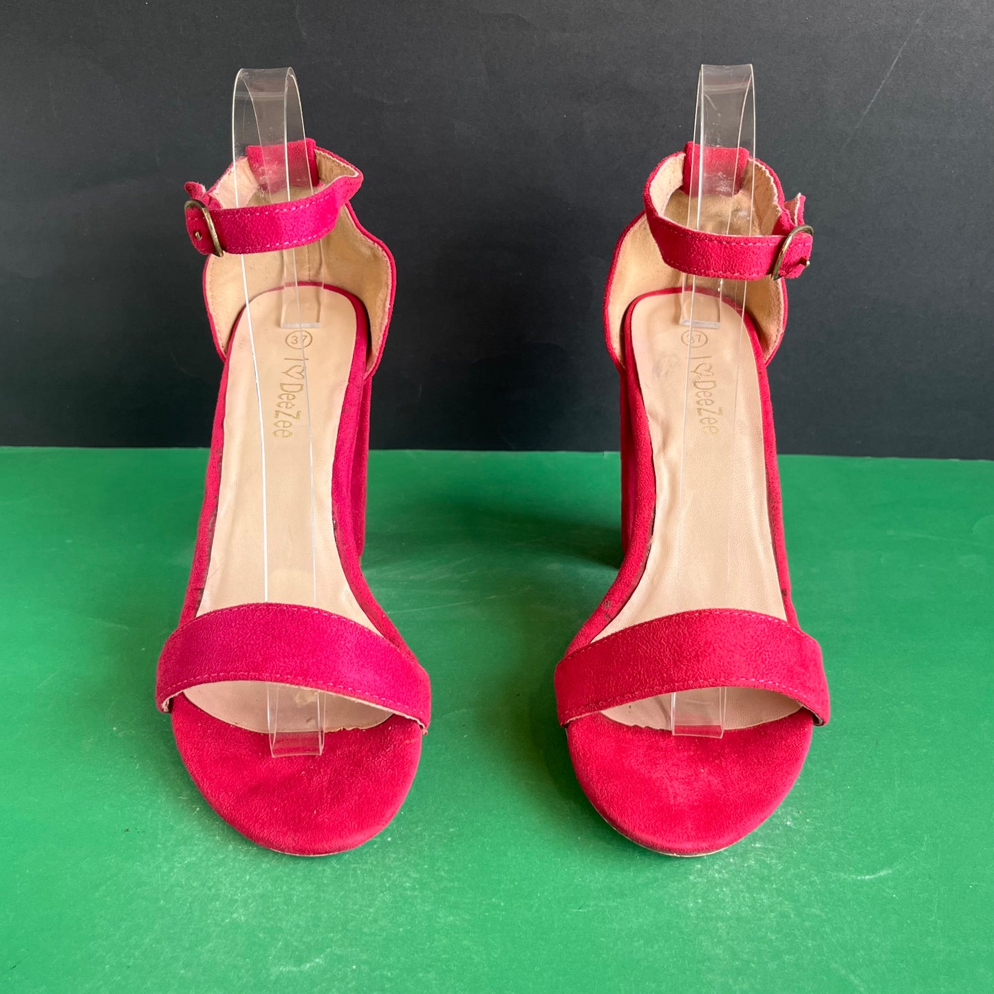 DeeZee | Eur 37