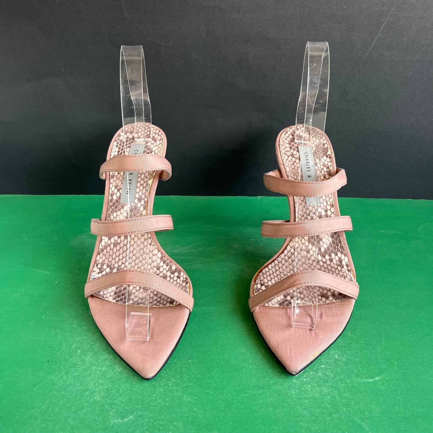 CHARLES & KEITH | Eur 37