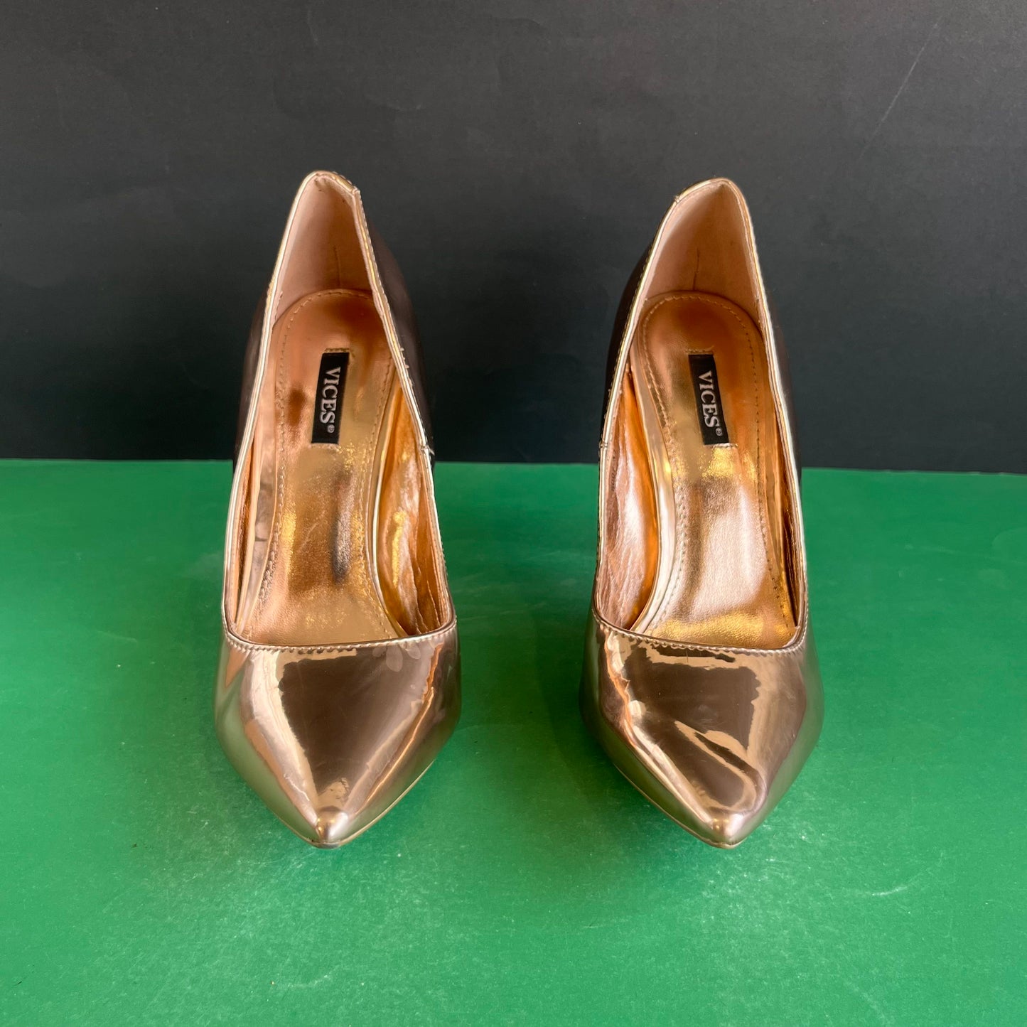 VICES | Eur 37