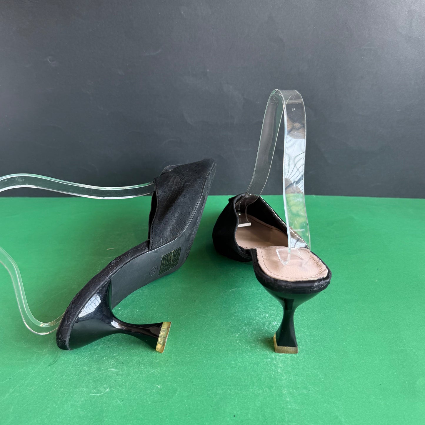 European Brand | Eur 37