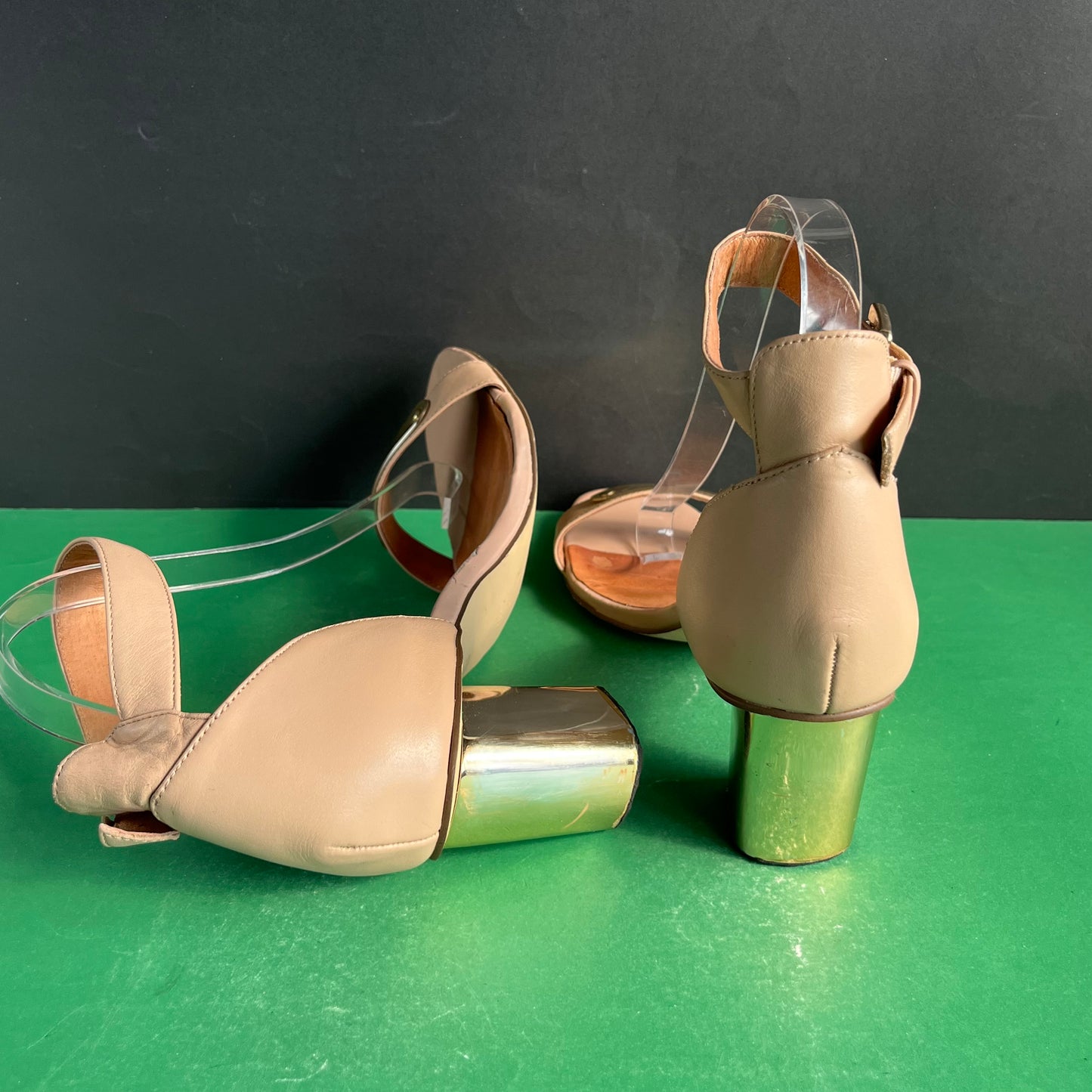 LAURA CLEMENT | Eur 39