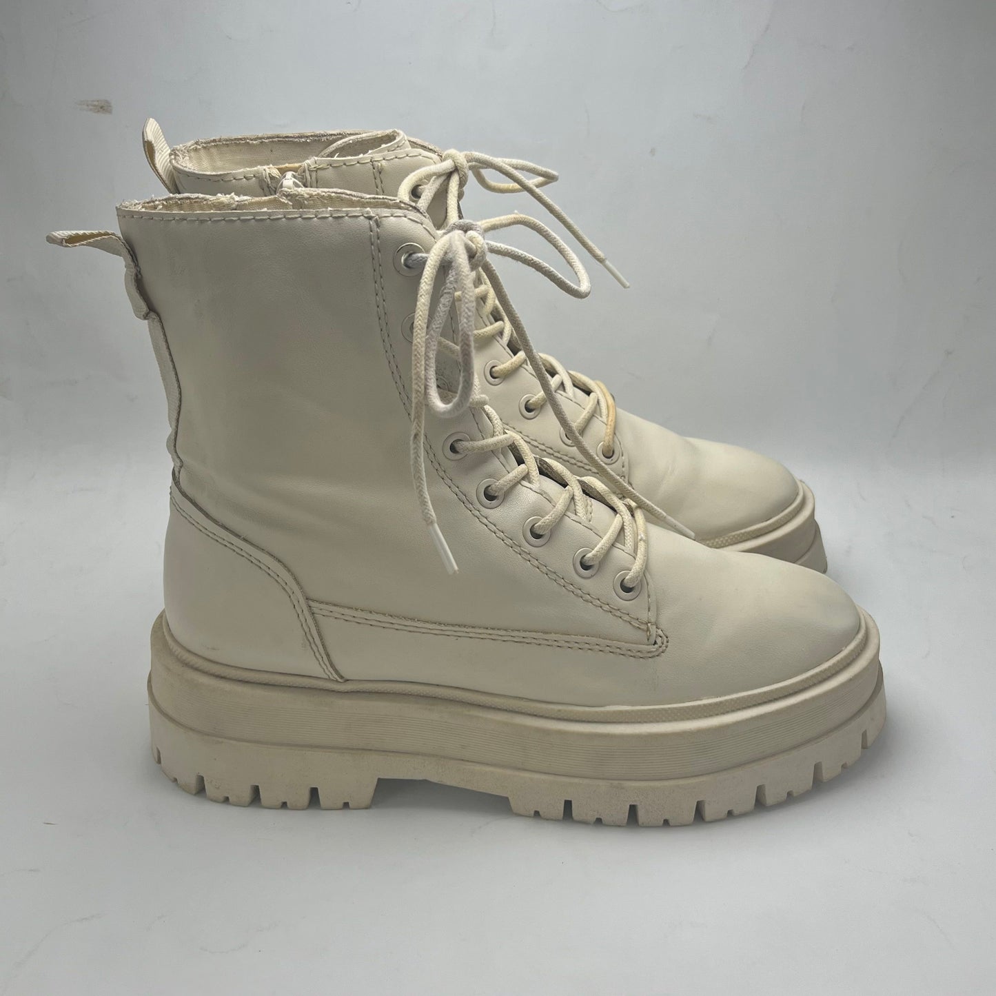 Stradivarius | Off White Boots | 100% Genuine Leather