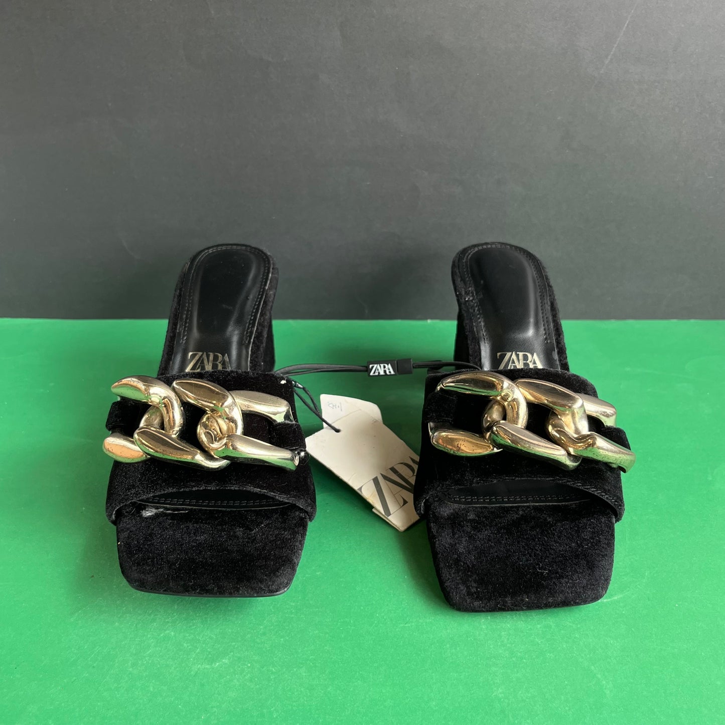 ZARA | Eur 37