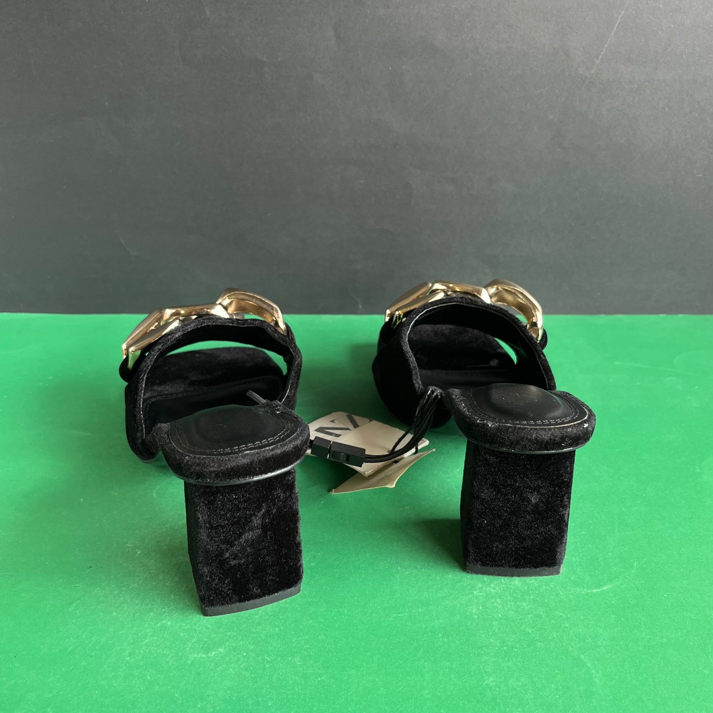 ZARA | Eur 37