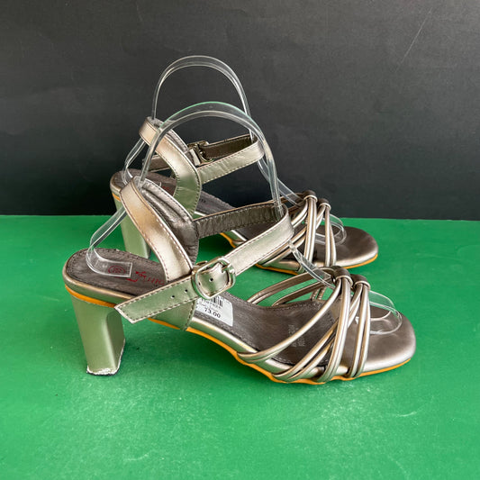 European Brand | Eur 38