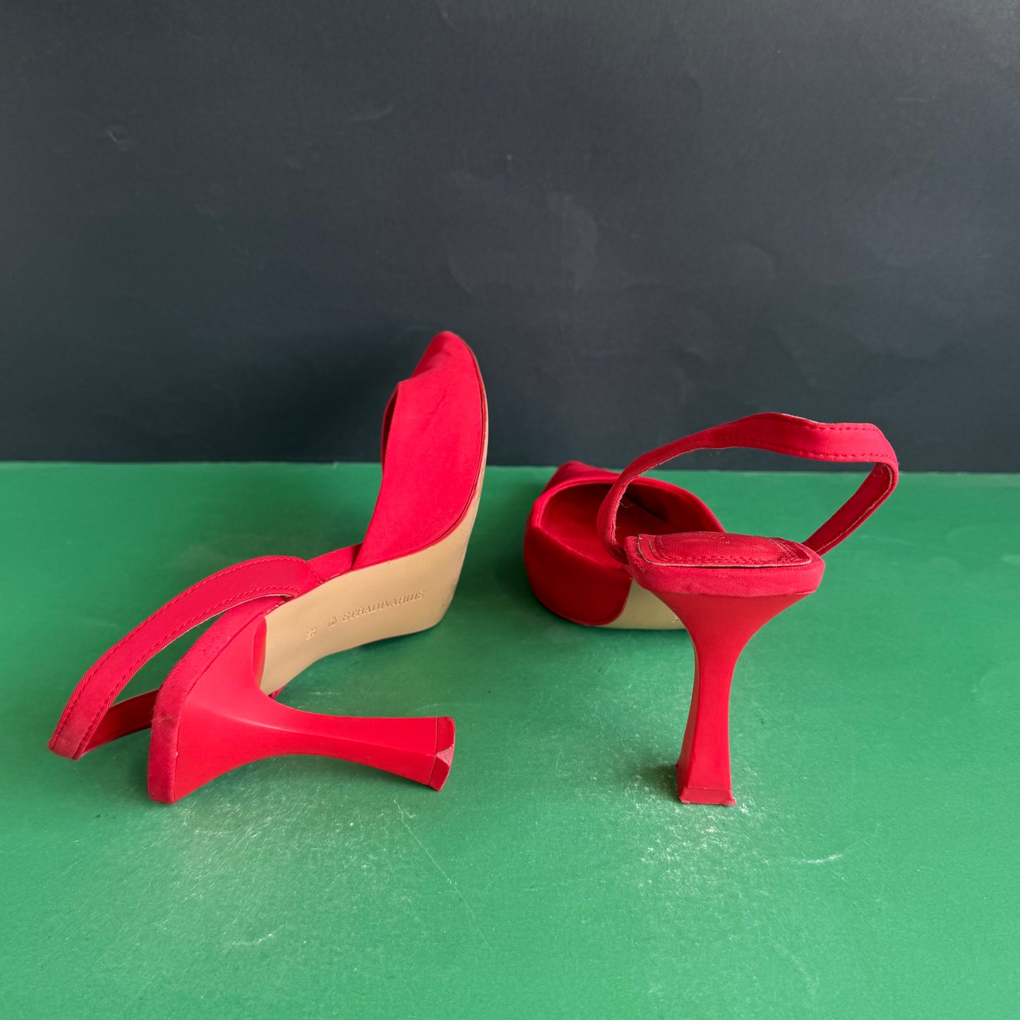 Stradivarius | Eur 36