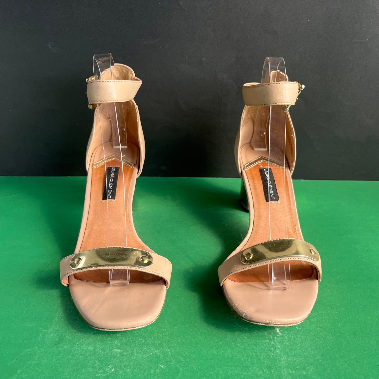 LAURA CLEMENT | Eur 39