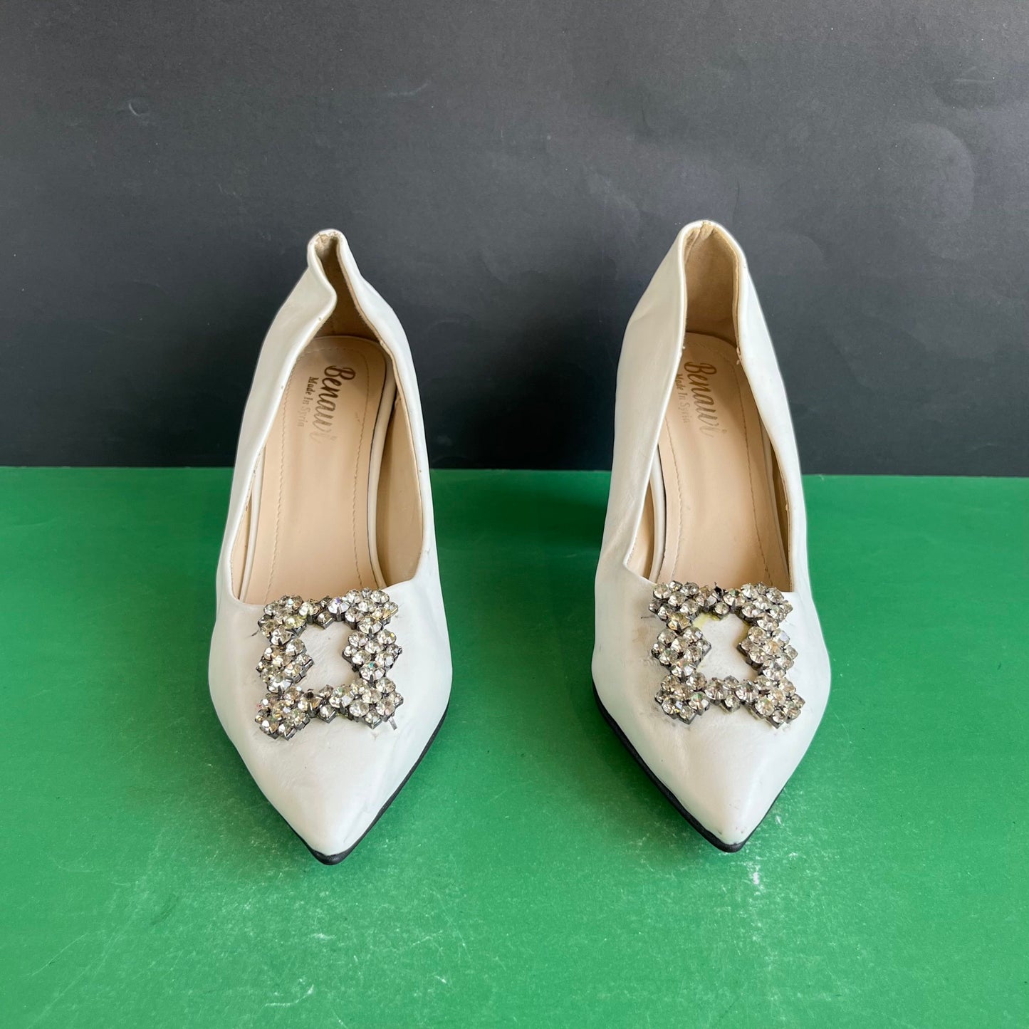 Benawi | Eur 37