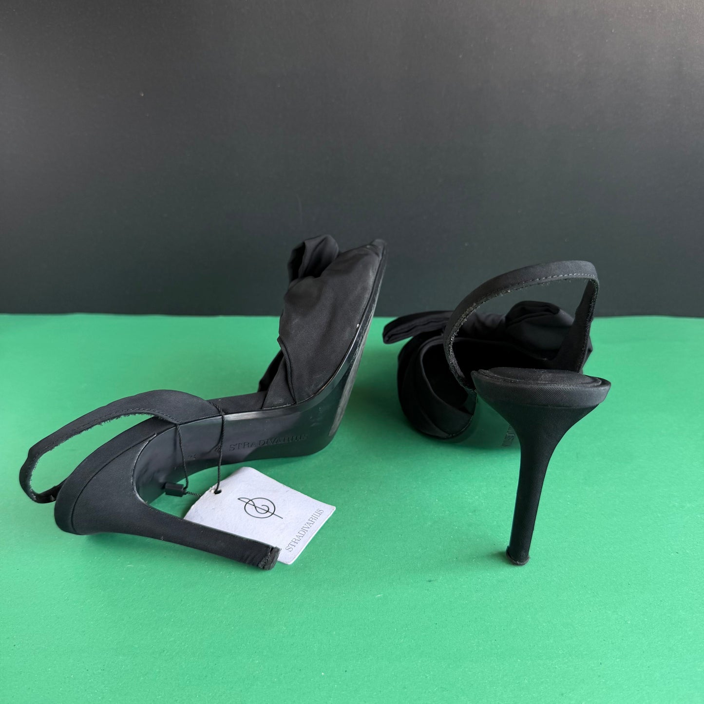 Stradivarius | Eur 37