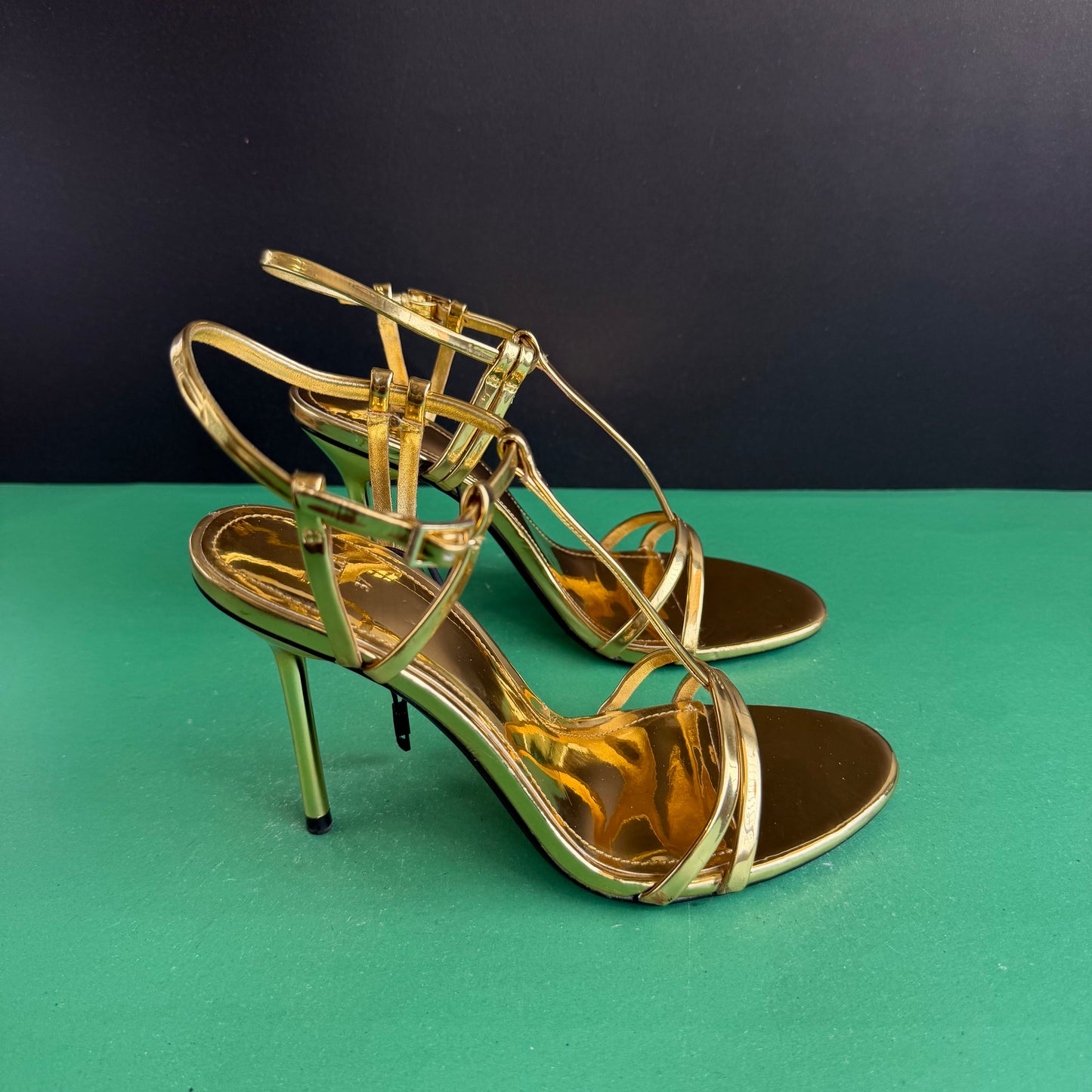 ZARA | Eur 37