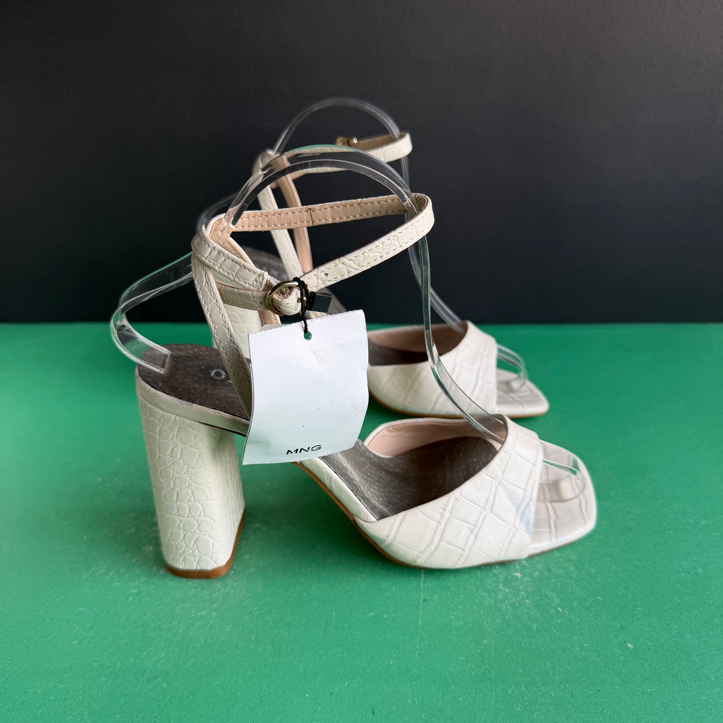 Mango | Eur 36