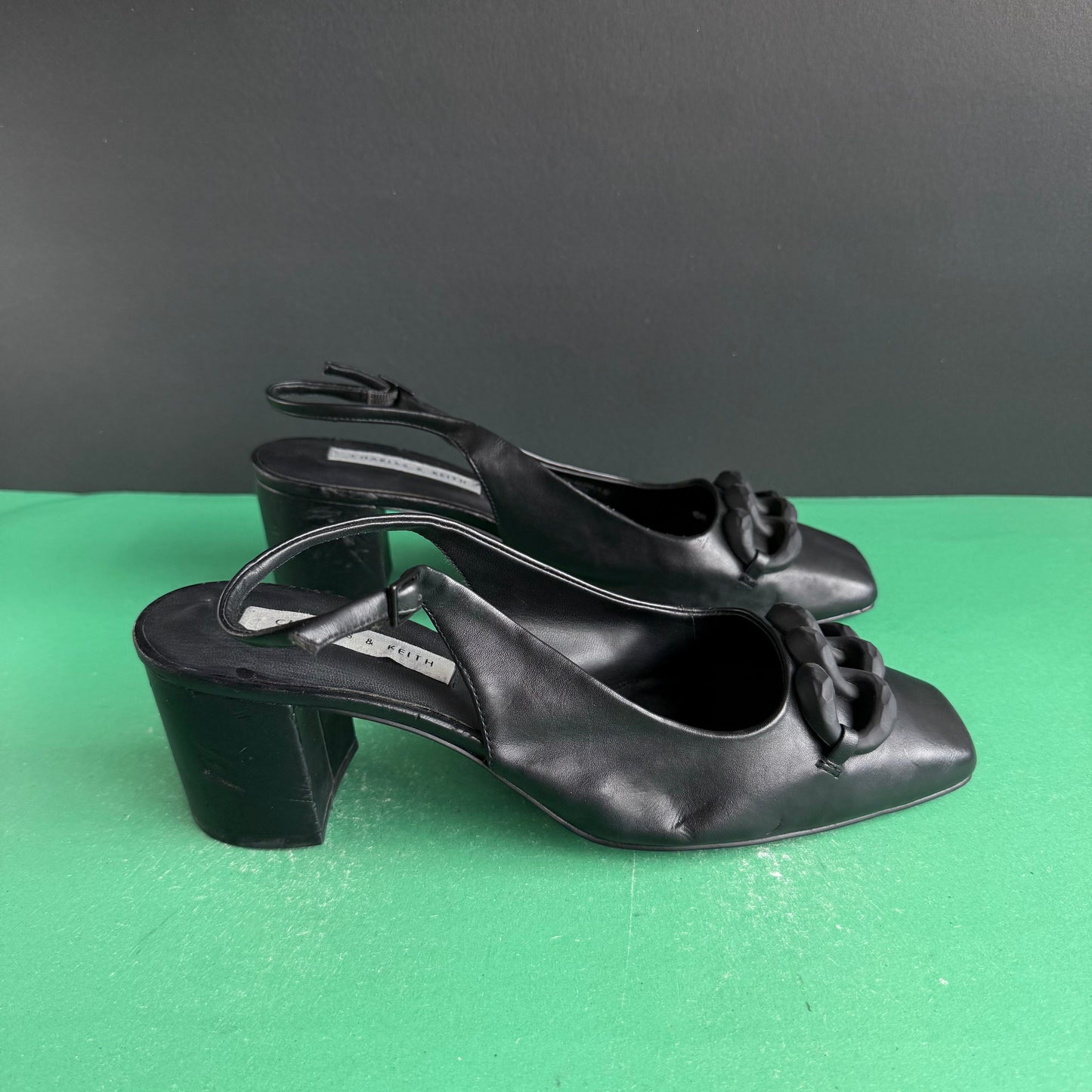 CHARLES & KEITH | Eur 40