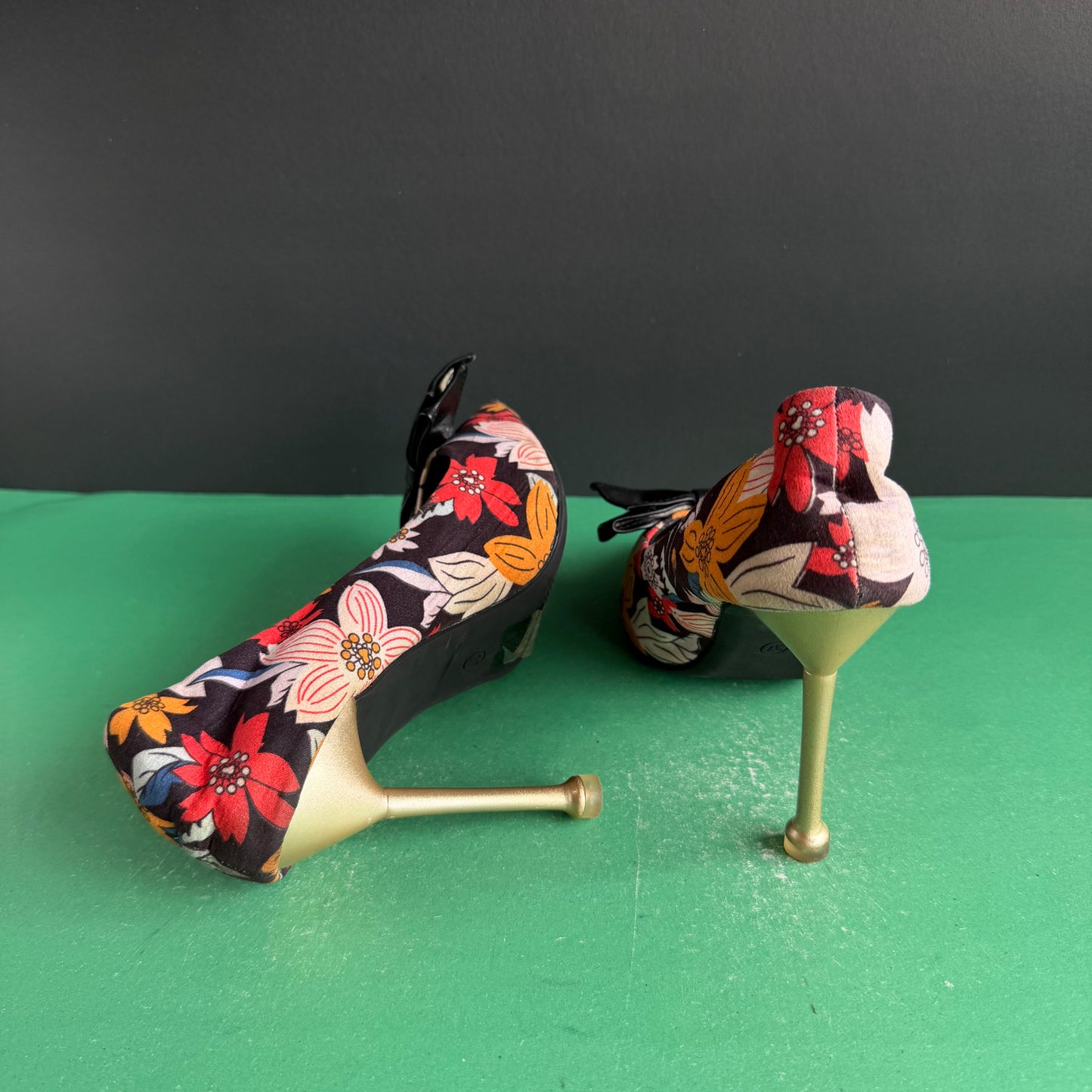 European Brand | Eur 37