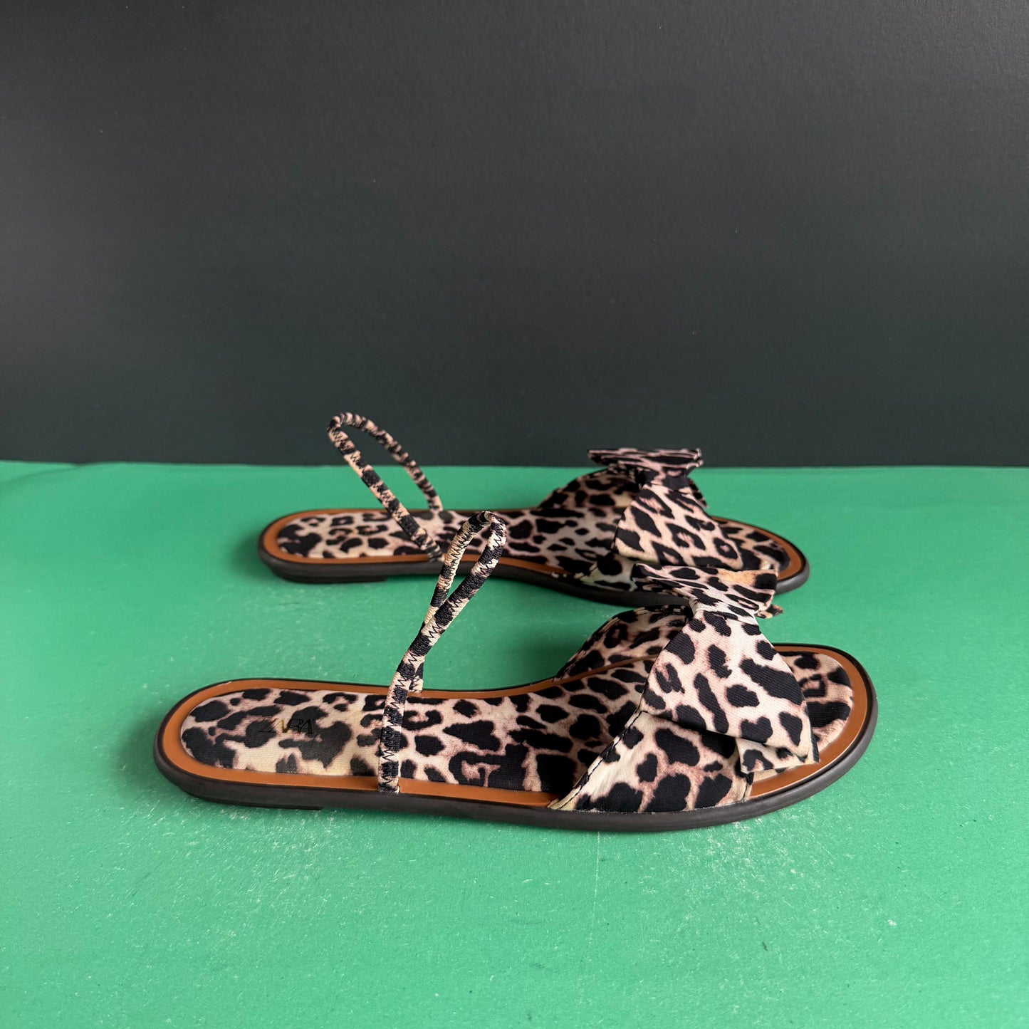 ZARA | Eur 37
