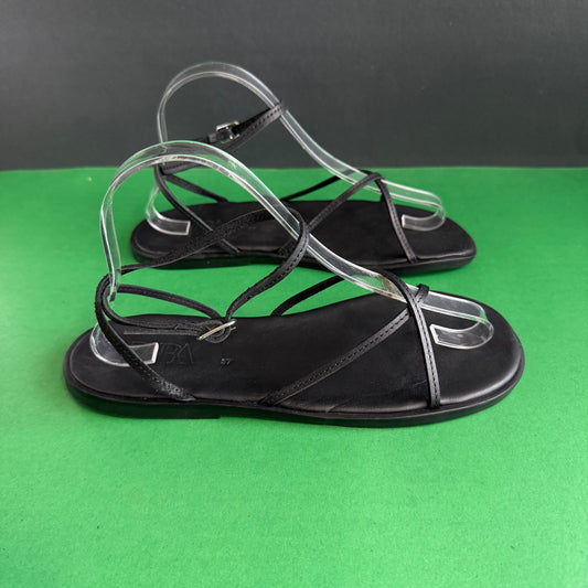 ZARA | Eur 37