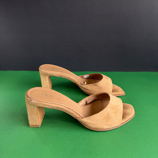 ZARA | Eur 37