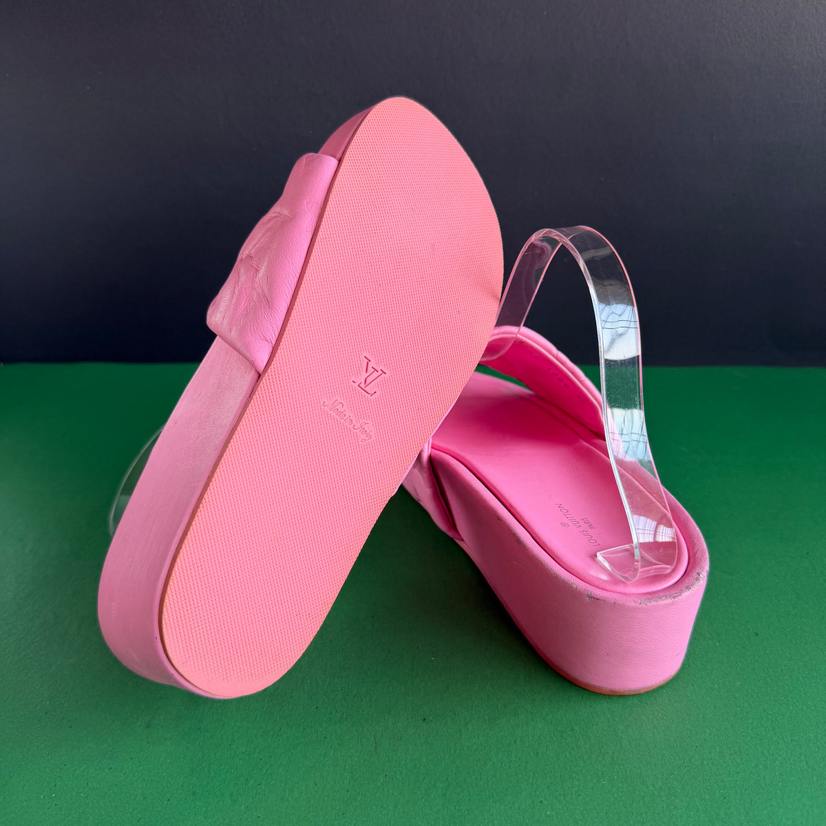 LOUIS VUITTON | Eur 37